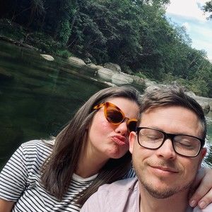 Meet your Posher, April